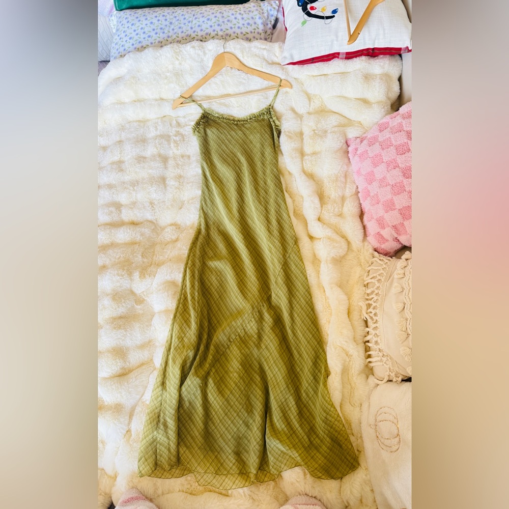 Reformation Imara Dress In Green Check, brand new without tags, never worn. - Picture 6 of 13